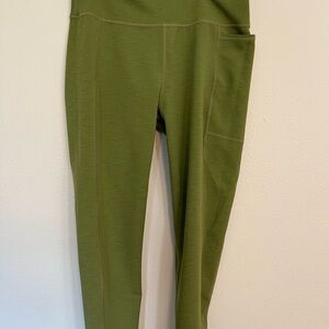 Sweaty Betty green leggings
